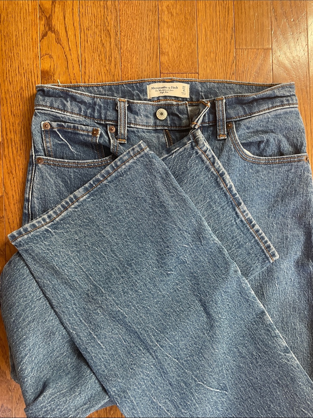 Abercrombie & Fitch Medium Blue High-Rise Straight Jeans - Picture 4 of 4